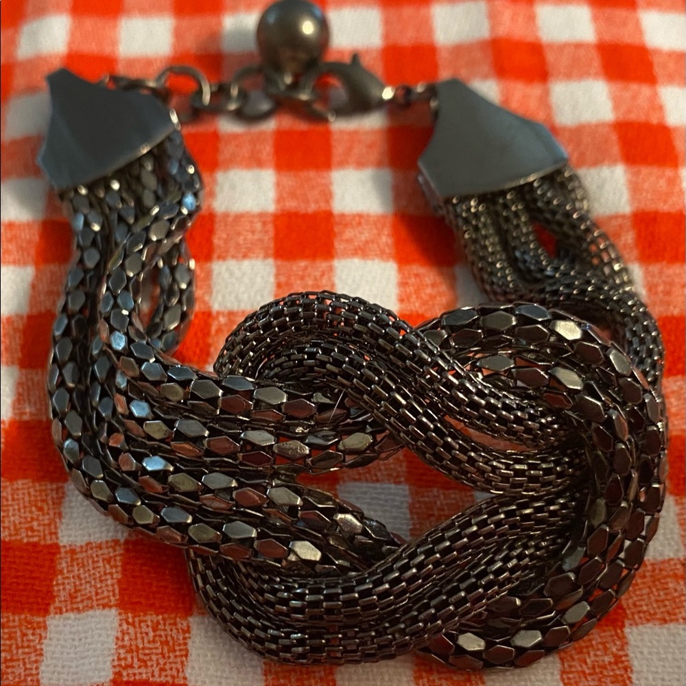 A beautiful bracelet for an elegant night
